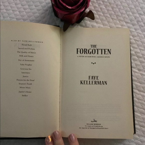 The Forgotten: Faye Kellerman Rare 2001 - Picture 3 of 3